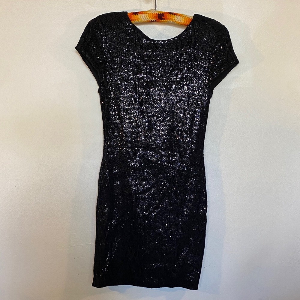 Alice + Olivia Black Sequin Cap-Sleeve Evening Cocktail Mini Dress - Size Small